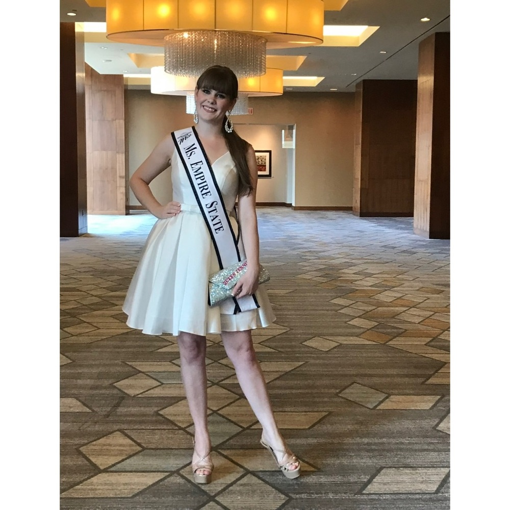 Sherri Hill White Cocktail Dress Size 2